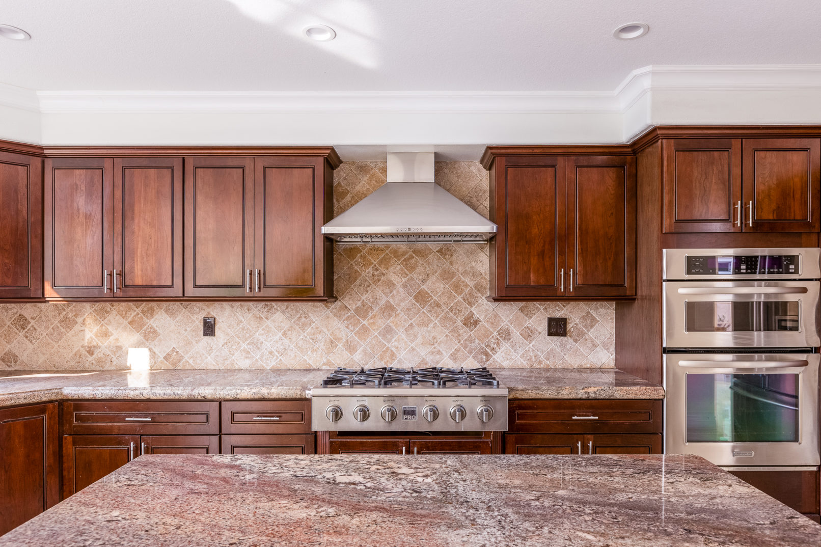 Orange County Real Estate Photographer Photographed an image of a Kitchen in Laguna Niguel California